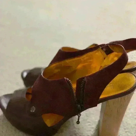 Belle by Sigerson Morrison Burgundy sandals - Picture 7 of 11